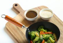 अपने कुकवेयर की देखभाल कैसे करें