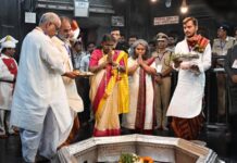 बिहार के गयाजी में अपने पूर्वजों की आत्मा की शांति और मोक्ष प्राप्ति के लिए पिंडदान किया राष्ट्रपति द्रौपदी मुर्मू ने