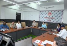 राहवीर योजना के प्रभावी क्रियान्वयन के लिए मेडिकल कॉलेज एवं जिला चिकित्सालय में काउंटर बनाये-कलेक्टर