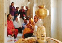 कसारा तागल समाज द्वारा श्री चौमुखा महादेव का अभिषेक