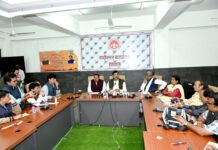 सरकार द्वारा किसानों को प्रति माह विद्युत देयको में 40 हजार करोड़ सब्सिडी दी जा रही है