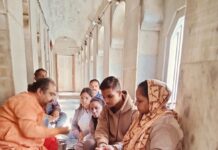 जोशी परिवार ने किया श्री चौमुखा महादेव का अभिषेक